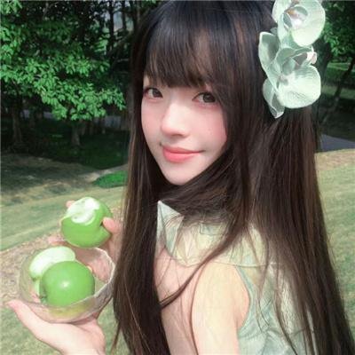 窃窃私语